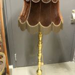 884 9724 FLOOR LAMP